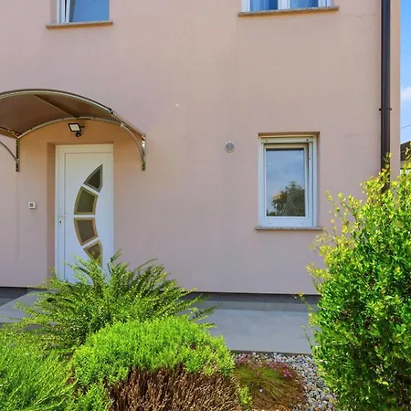 House Pink