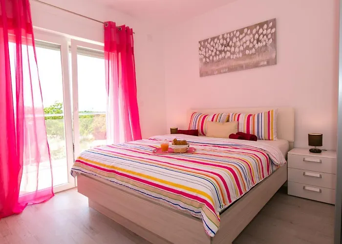 House Pink Vrh (Krk)